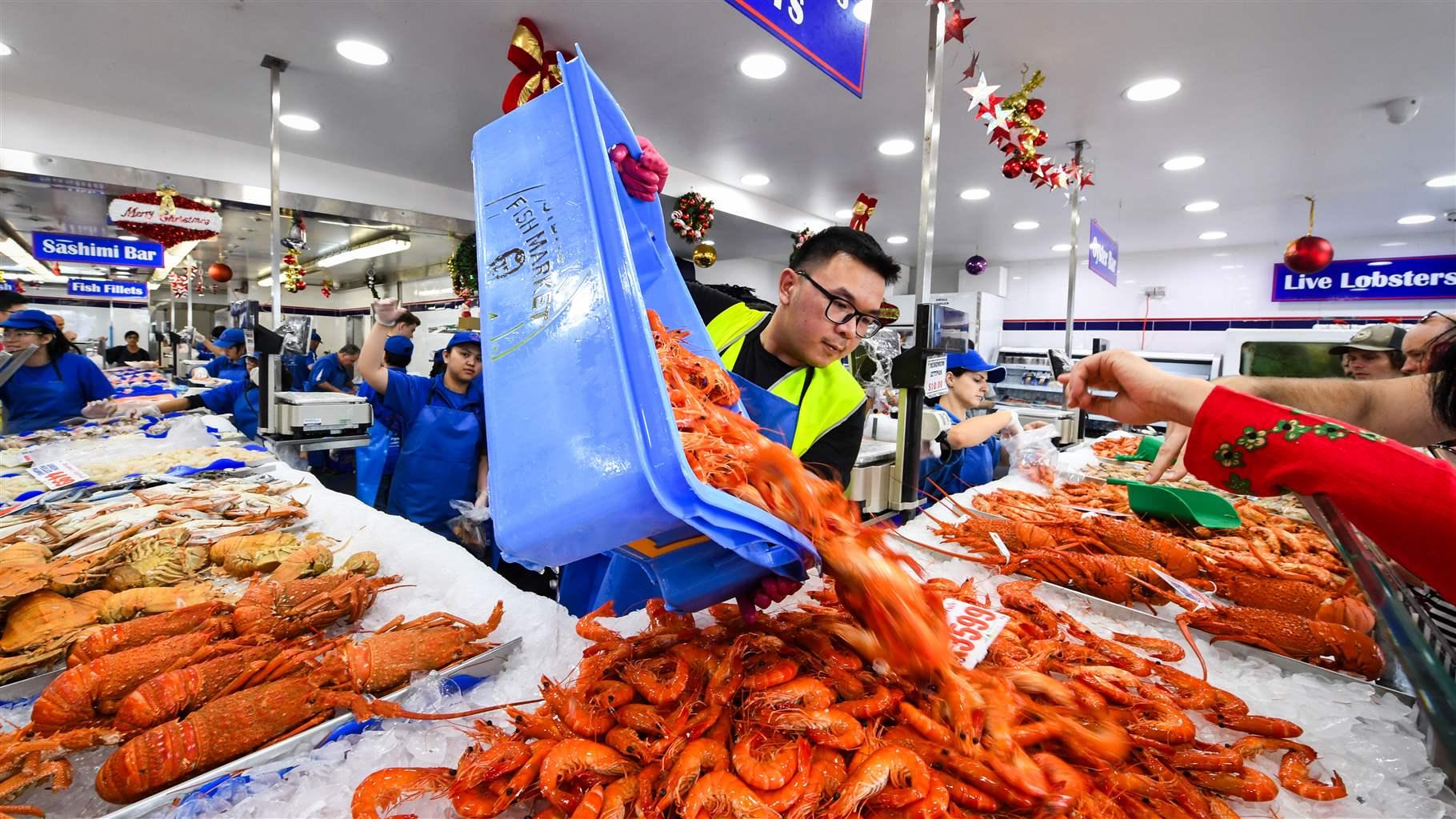 seafood market operations